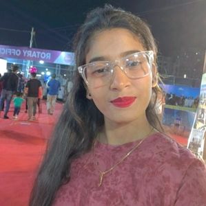 Meet your Posher, Vishakha